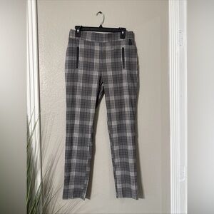 B4/5 Calvin Klein plaid pull on Plaid dress pants size 10